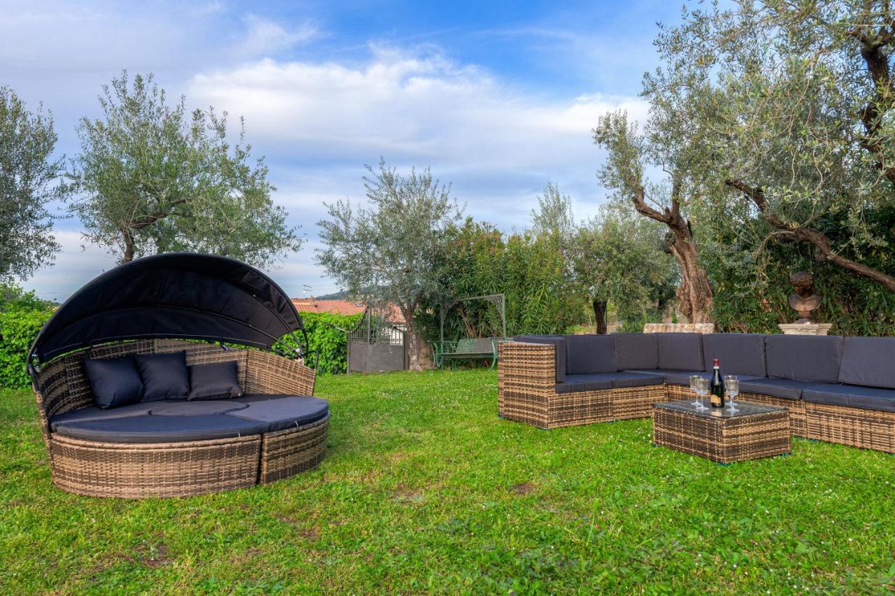 Roman Oasis Villa チャンピーノ エクステリア 写真