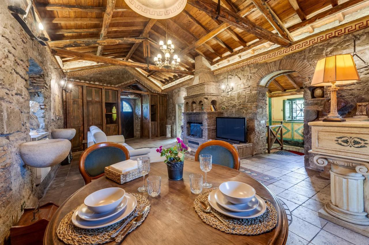 Roman Oasis Villa チャンピーノ エクステリア 写真