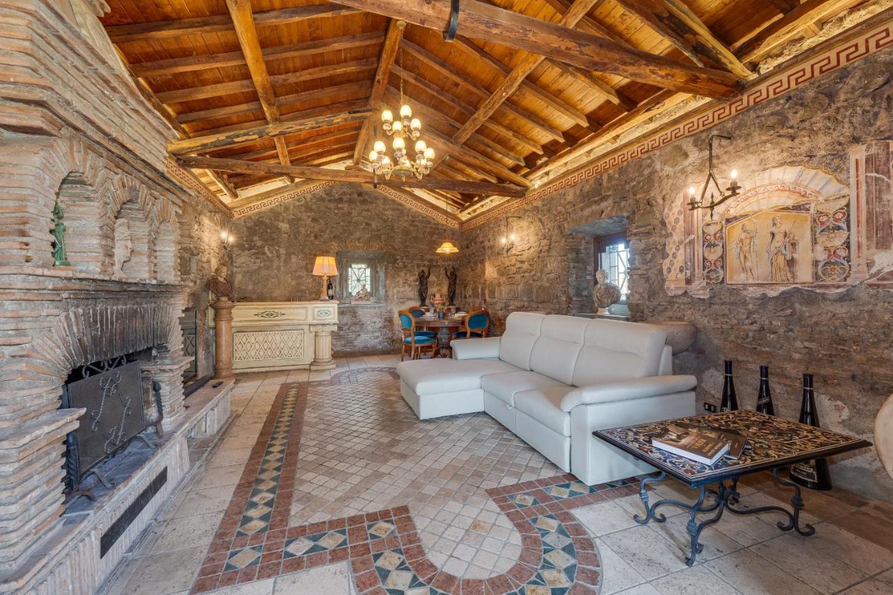 Roman Oasis Villa チャンピーノ エクステリア 写真
