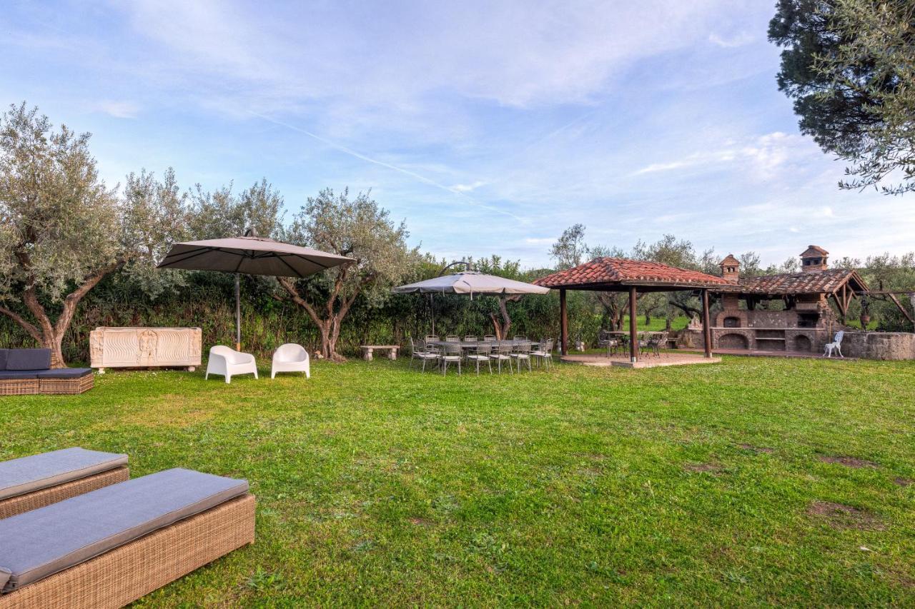 Roman Oasis Villa チャンピーノ エクステリア 写真