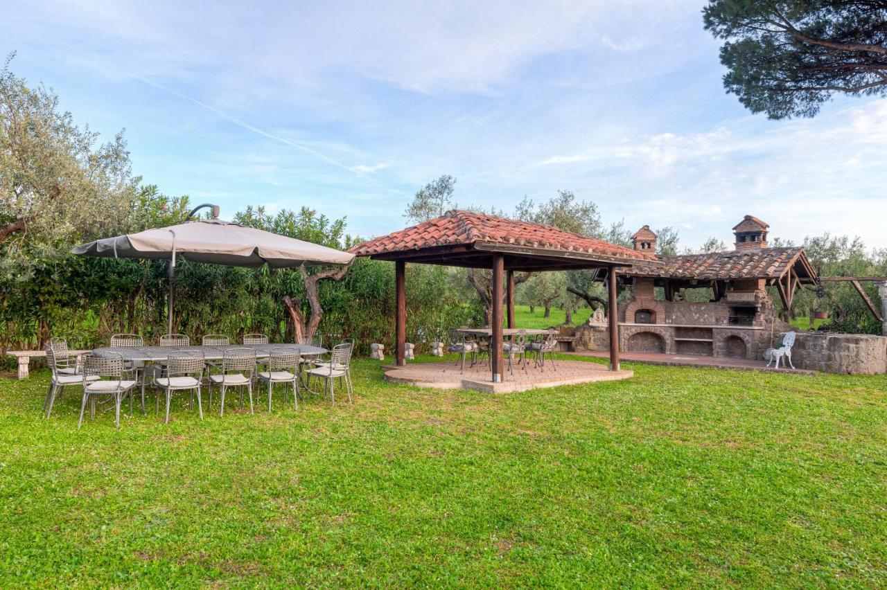 Roman Oasis Villa チャンピーノ エクステリア 写真
